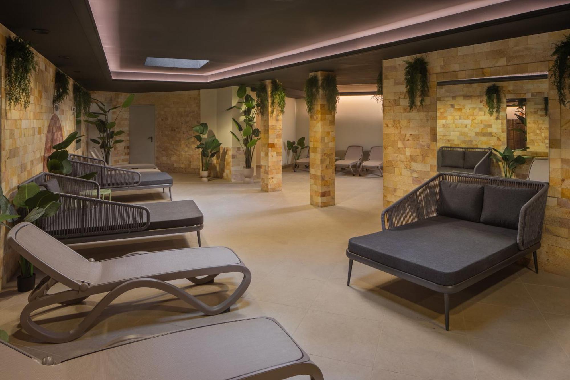 Hajdúszoboszló Hotel Atlantis Wellness & Conference מראה חיצוני תמונה