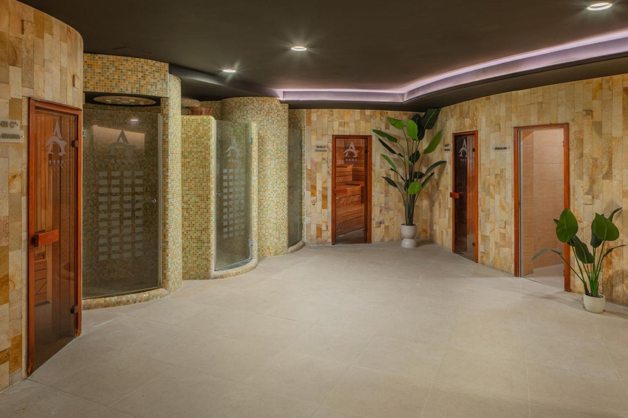 Hajdúszoboszló Hotel Atlantis Wellness & Conference מראה חיצוני תמונה